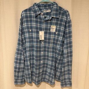 Sonoma Men's Light and Navy Blue Plaid Button-Down Shirt
